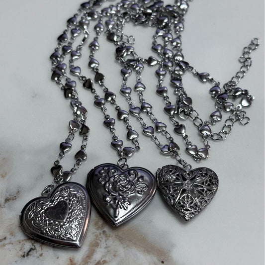 South Korea Special-interest Design Ins Heart-shaped Flip Carved Necklace