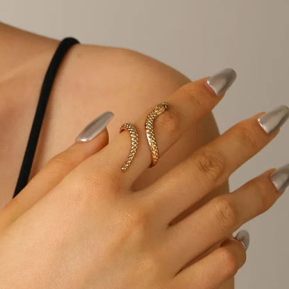 Snake-shaped Fashion Personalized Ring Women