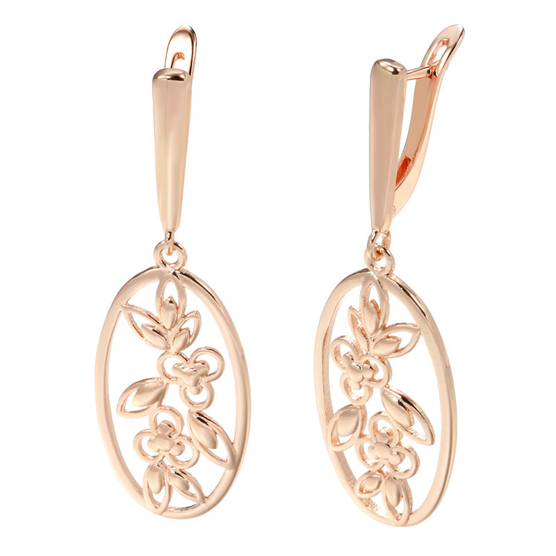 Hollow French Retro Flower Earrings